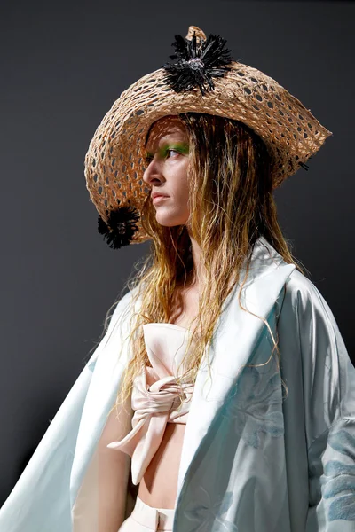 Look 37